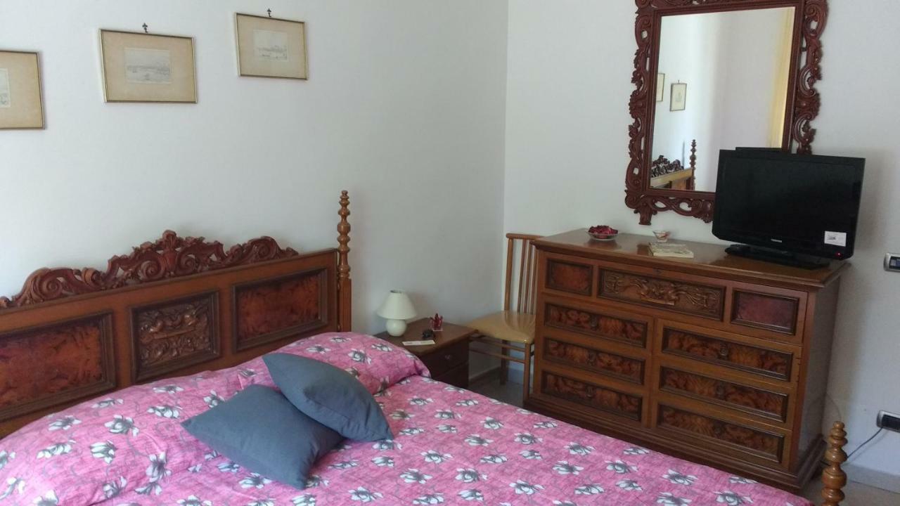 A Casa Di Arturo Bed & Breakfast Napoli Dış mekan fotoğraf