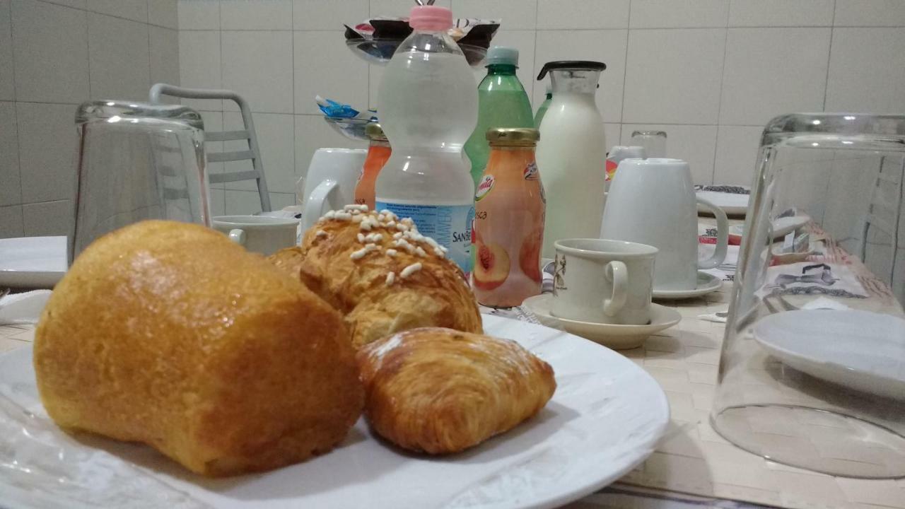 A Casa Di Arturo Bed & Breakfast Napoli Dış mekan fotoğraf